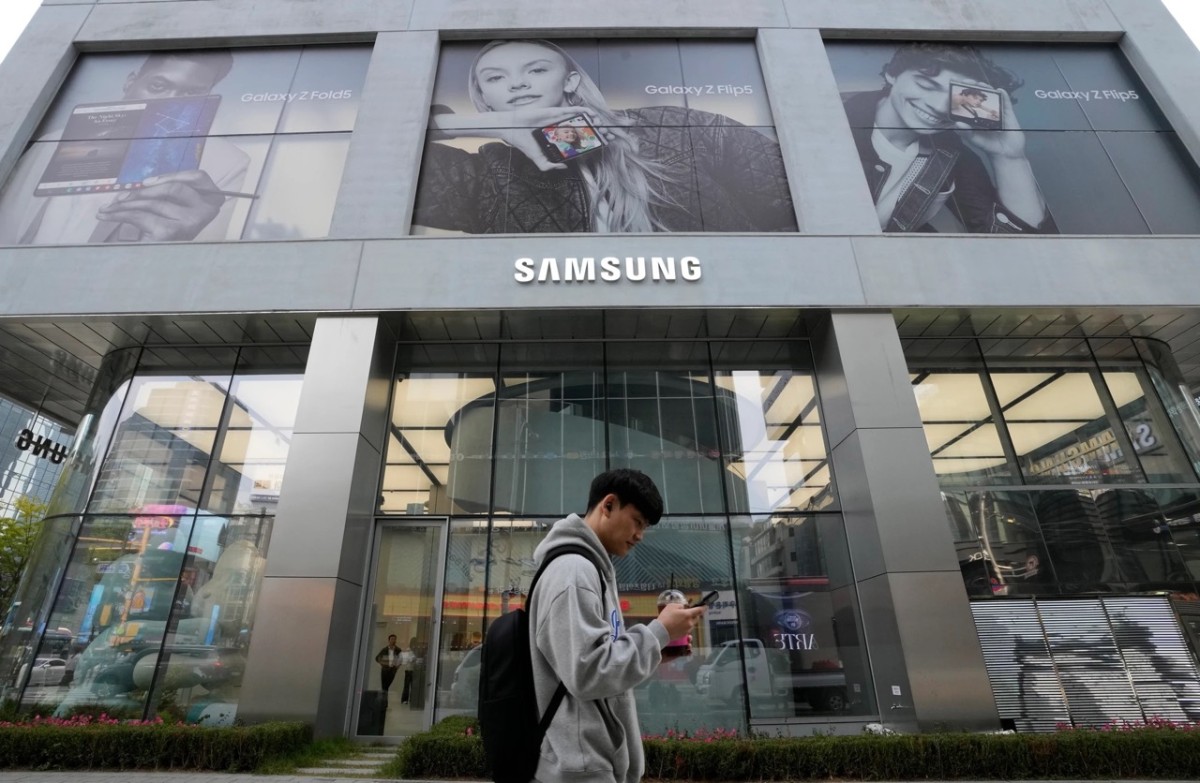 Trong quý II/2024, th?phần điện thoại thông minh của Samsung đã giảm xuống còn 18,4%, so với mức 20% cùng k?năm ngoái.